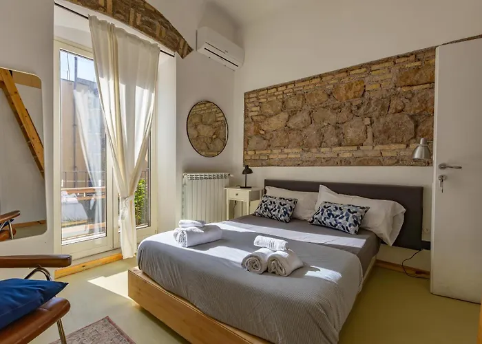 Art House By Rentbeat Guest house